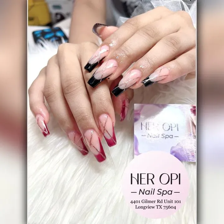 https://cdn.salonspotlight.com/photos/FbeAgsvdYG1T5n4vKZi8/9c5ccaef-1882-49cc-9ab8-7aa3ff688bf1_720x720