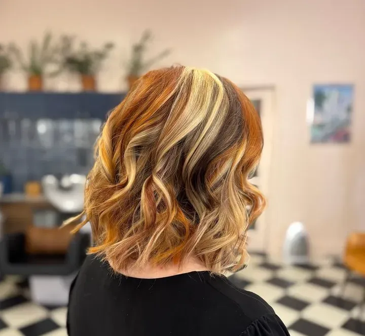 https://cdn.salonspotlight.com/photos/FfMQvDRg9UpJEmwZ2Ili/ab3f8f0c-8d32-484f-a878-675c16f1ea5c_720x720