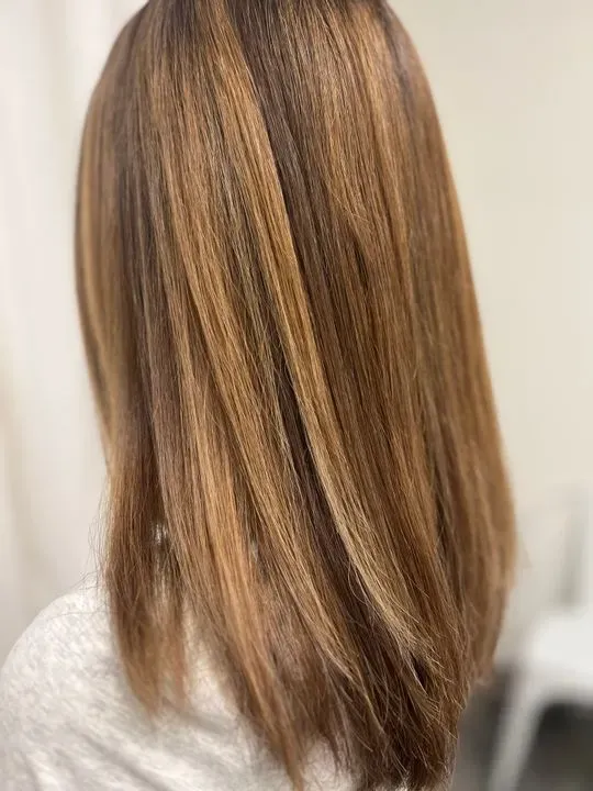 https://cdn.salonspotlight.com/photos/Fh4Lt0VP7CwaQSKAgRVr/9c1b5c48-5929-438e-8f82-f2d53dbcf9e4_720x720