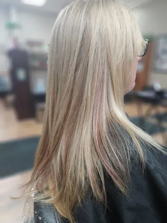 https://cdn.salonspotlight.com/photos/FhQixvVrCa0fg2g0fquA/2a0fe547-bfc8-4690-8076-6ce1bf316e43_720x720