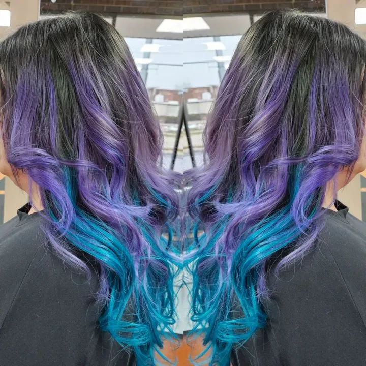 https://cdn.salonspotlight.com/photos/FhQixvVrCa0fg2g0fquA/3a8a78c4-847a-4d2f-afbe-35e0201224e0_720x720