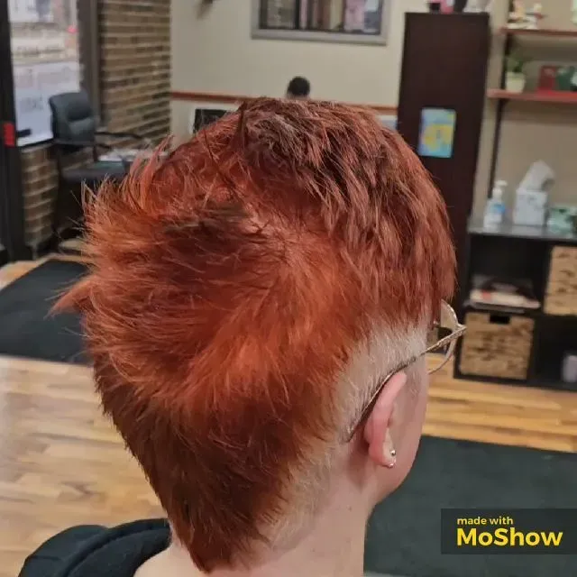https://cdn.salonspotlight.com/photos/FhQixvVrCa0fg2g0fquA/aa4d8276-8ad1-499c-adcd-944a7f5a76fd_720x720