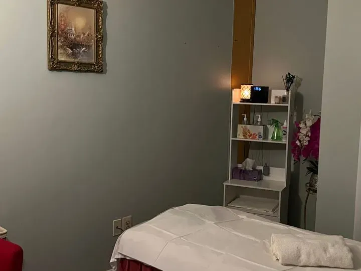 https://cdn.salonspotlight.com/photos/Fjw3ChwERTzbn5I4mrnF/1e222cda-29c2-420c-8dc4-2ca0d1e865d3_720x720