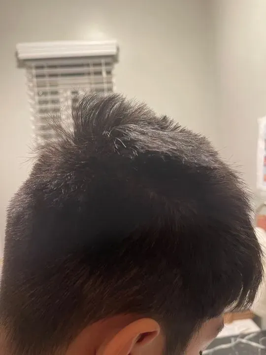 https://cdn.salonspotlight.com/photos/FrSowWzzeYJNXFeXsMrM/b487df45-7590-4826-8e15-1f7b11b5c32e_720x720