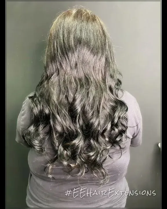 https://cdn.salonspotlight.com/photos/FrTcR48n5Q7WkQ1PHg8S/02a3ed21-511d-4874-aa02-3f0e1af3c164_720x720