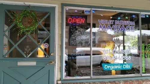 https://cdn.salonspotlight.com/photos/Frx0LZgySPgAvKWdU7P8/563933f2-8a18-4e59-8440-7ff4bb1bb755_720x720