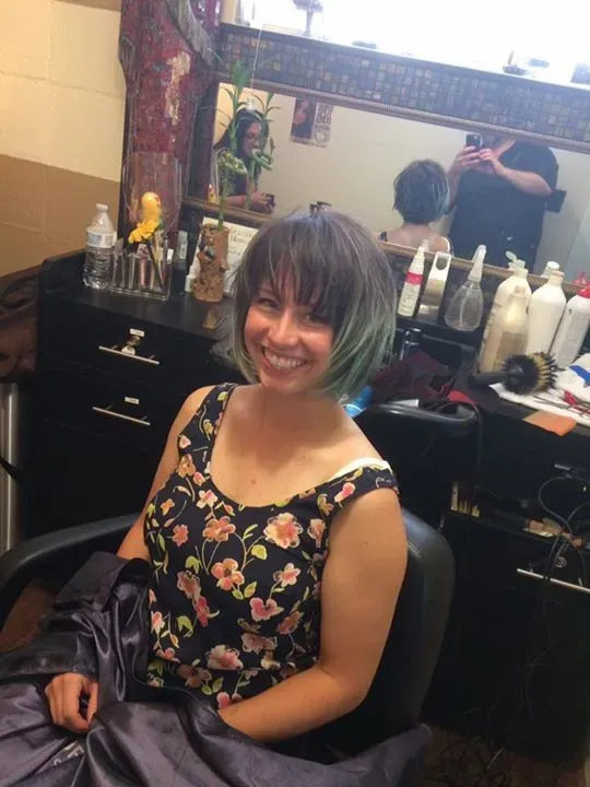 https://cdn.salonspotlight.com/photos/FwqkiwgDMIrxkkBCALlx/66c4947c-f18c-4373-a12a-07442e395f73_720x720