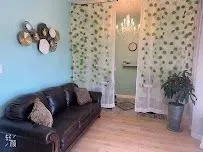 https://cdn.salonspotlight.com/photos/G3d4tPlJR3l8wkjCai4x/0633883c-0f77-4d7a-b430-60d305730c57_720x720