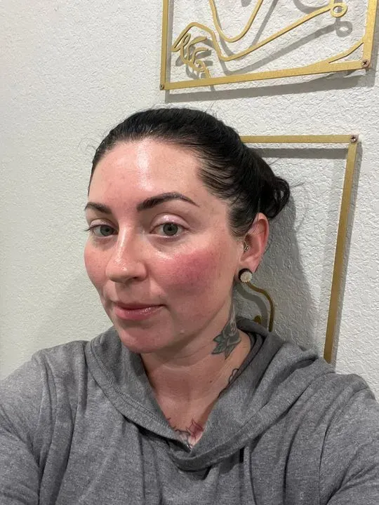 https://cdn.salonspotlight.com/photos/G3kpBrlGoD8gxaq8yiFv/20714023-2389-4306-a956-701af8b52050_720x720