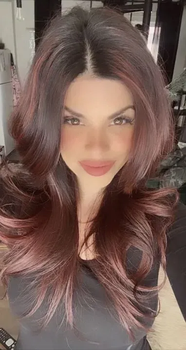 https://cdn.salonspotlight.com/photos/G50gT7yWPCRUloogEzZh/4c5890d8-29e7-4546-abcf-3cb5c6ed802b_720x720