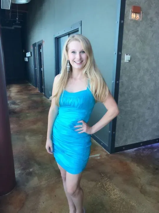 https://cdn.salonspotlight.com/photos/G50gT7yWPCRUloogEzZh/59dd616e-e7c1-48fc-835d-7fdb3f3c08bf_720x720