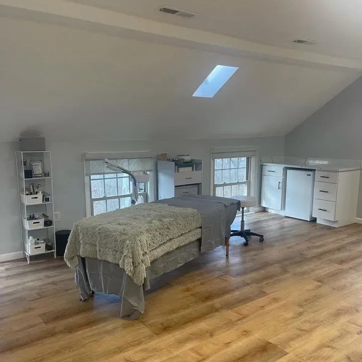 https://cdn.salonspotlight.com/photos/G5VBudo3p7i7qPtJYSxd/42ce680d-e6a4-4767-8945-2e119e10d526_720x720