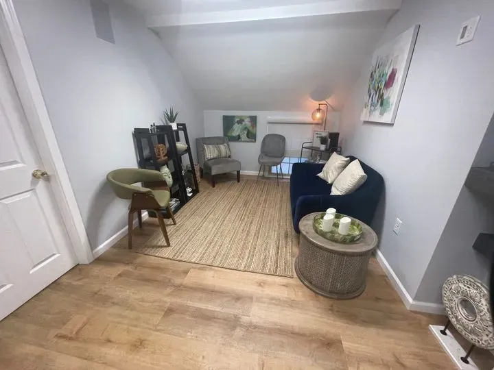 https://cdn.salonspotlight.com/photos/G5VBudo3p7i7qPtJYSxd/d255b951-0670-4ab2-98cb-d9b5c9db091f_720x720