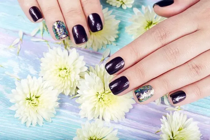 https://cdn.salonspotlight.com/photos/G664kjSsnvN1cw0cH17U/0199d2aa-9b82-491f-bdb4-da9805e7bcab_720x720