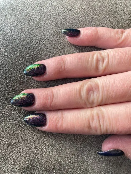 https://cdn.salonspotlight.com/photos/GDPPTIoT94dsbajueu3w/124e03ae-7554-4d82-8f15-11377dcc7f2b_720x720
