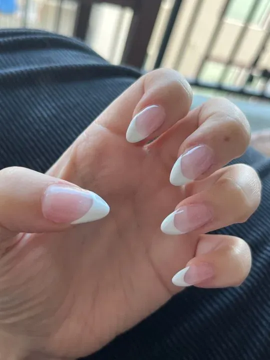 https://cdn.salonspotlight.com/photos/GDPPTIoT94dsbajueu3w/e5a2dee5-18ad-487e-b200-13e338fb13c8_720x720