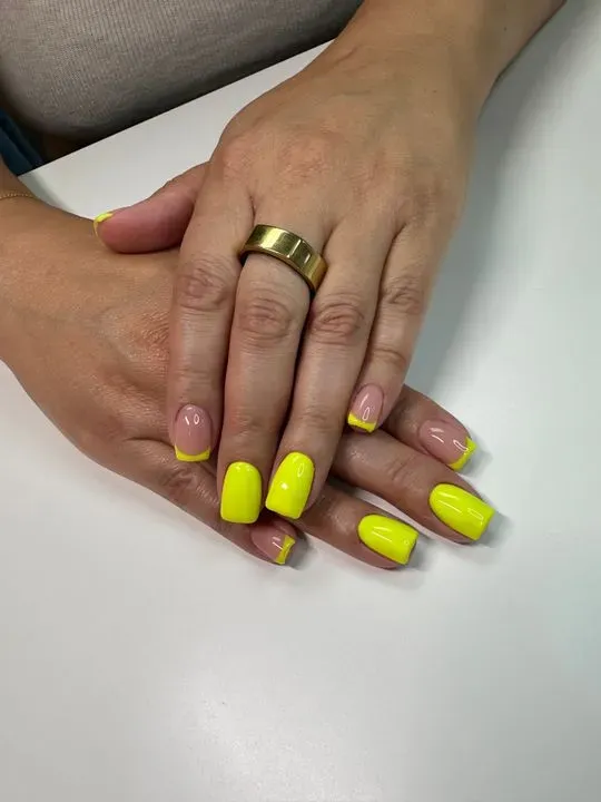 https://cdn.salonspotlight.com/photos/GGG95F4o1S1nH2ciVbCY/62180c8f-0ad9-4020-a176-c3713148f302_720x720