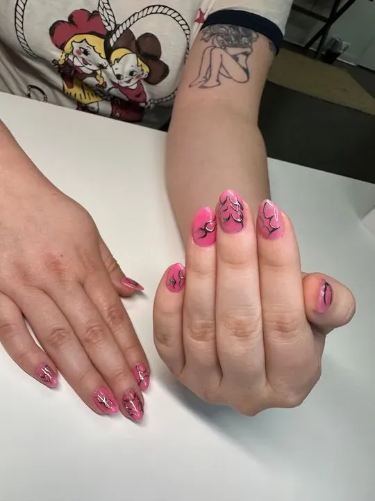 https://cdn.salonspotlight.com/photos/GGG95F4o1S1nH2ciVbCY/98ef4cbb-c6d7-4e39-9319-8fa53b2c5044_720x720