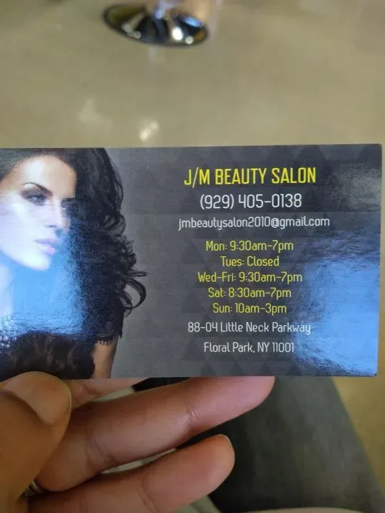 https://cdn.salonspotlight.com/photos/GGt8GTW0QwhqFxPSUi4A/2b95fbd7-43b2-4084-886c-bbdc5ea3e8e6_720x720