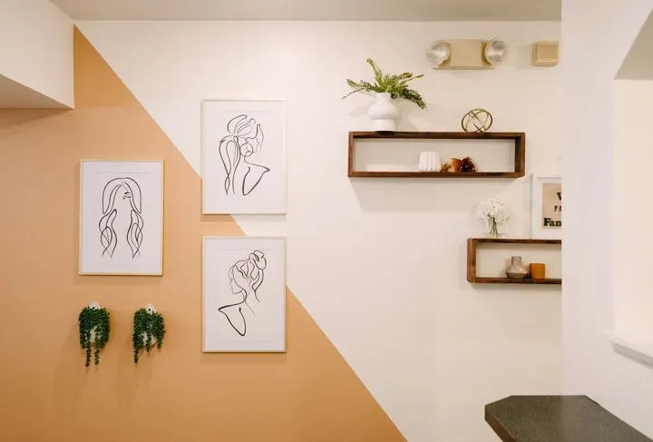 https://cdn.salonspotlight.com/photos/GIJVzOgg2NI5DL7RTGiw/780c27de-bcd0-4f08-9512-1856a88dcc2f_720x720