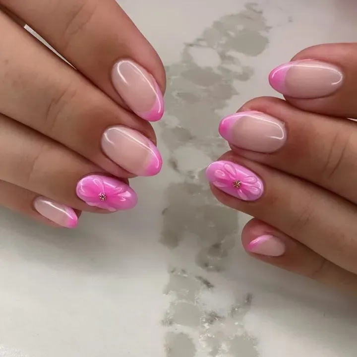 https://cdn.salonspotlight.com/photos/GLK8cpW5iI1F7gaPVVa3/f0ec66bc-97c8-4ca2-8a5f-4a462a238956_720x720