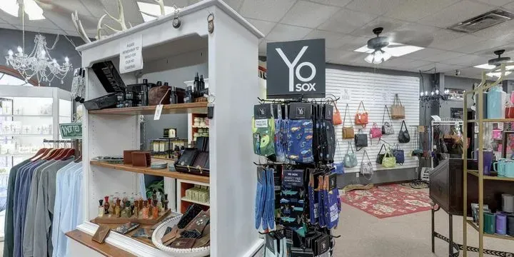 https://cdn.salonspotlight.com/photos/GPDebigPO5HT6yNp9C9X/67fcd27d-5178-43ec-a69f-a97c1695bb4d_720x720