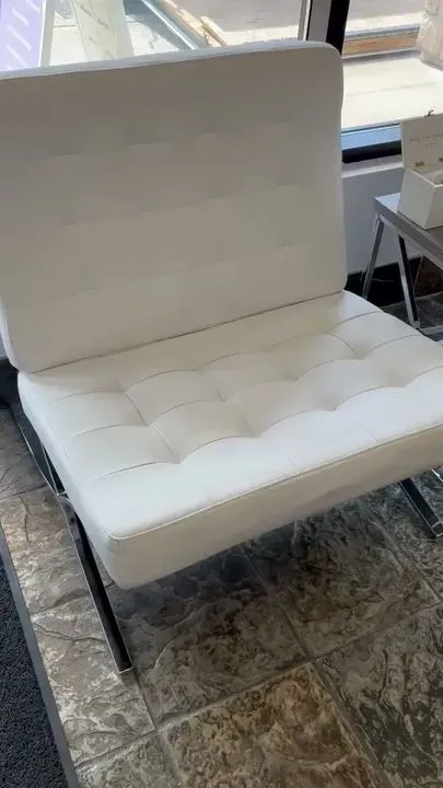 https://cdn.salonspotlight.com/photos/GPtCqdk4JFk8LSPf6v2A/b6812a19-8054-445b-95c6-2a5a3a198bde_720x720