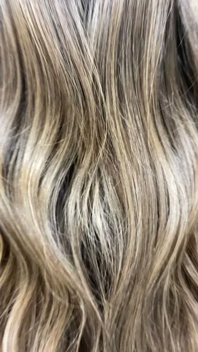 https://cdn.salonspotlight.com/photos/GaMk32hgWo2XWlMXxIE0/d09a61fa-34b7-478c-85ef-da8d2810279a_720x720