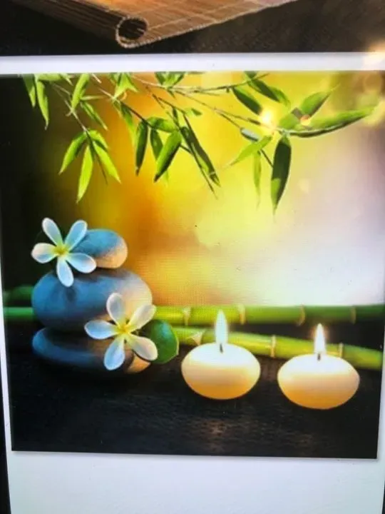https://cdn.salonspotlight.com/photos/GdsaNUfZv4m7CWOhrGxk/81f76fb9-ed9b-4c1f-8bd2-8db30a3b2623_720x720