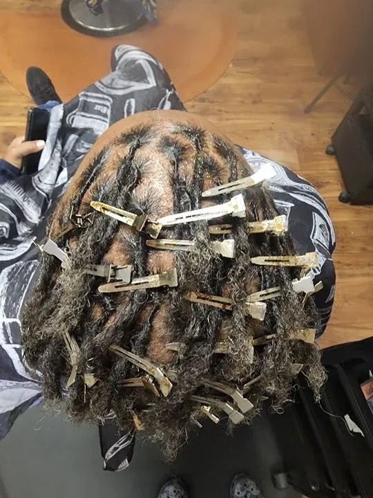https://cdn.salonspotlight.com/photos/Gqn9IEM4OXAvN9ILA7IN/af318503-d673-46a8-b873-3d9c347c3d5c_720x720