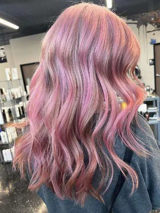 https://cdn.salonspotlight.com/photos/Gt4Co0rkeM3wewzvSwWJ/e608a7d0-632e-4659-b84a-d1fb12c491d6_720x720