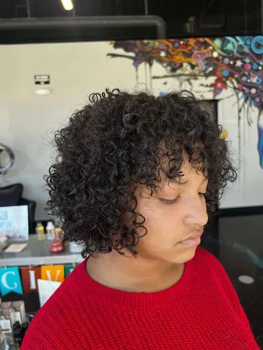 https://cdn.salonspotlight.com/photos/Gt4Co0rkeM3wewzvSwWJ/fb45eb1f-7c6e-4157-acf8-5d59e4257b62_720x720