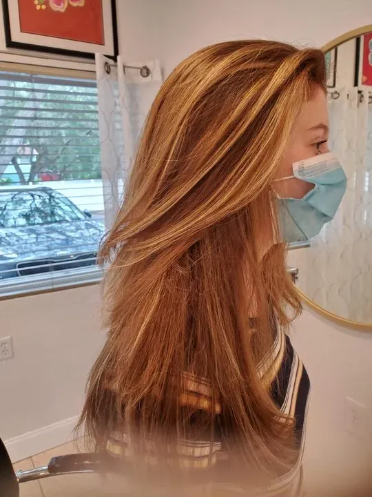 https://cdn.salonspotlight.com/photos/Gx14BgNluXyY9kZSQWzM/cfee9a2e-927c-418f-8b2f-97f7febb99d8_720x720