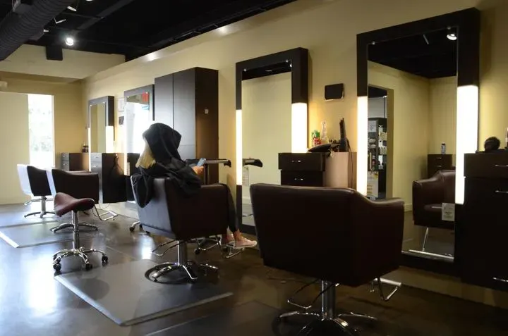 https://cdn.salonspotlight.com/photos/GyCW5etEoMOLO3PbzieR/33c7ecd8-6464-4174-90eb-b81e76350f2d_720x720