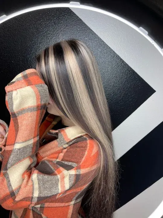 https://cdn.salonspotlight.com/photos/GyQ4yCDAXE8MNtxdQnRV/34a8cc1e-a61b-41af-a426-3e4c451d9c8c_720x720