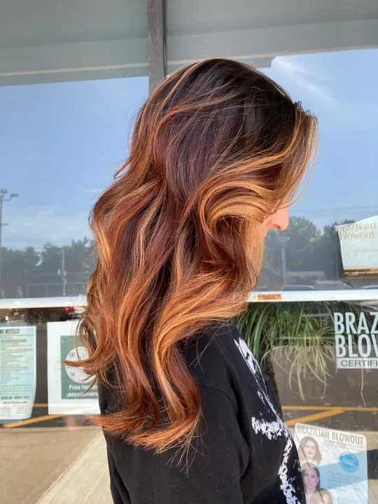 https://cdn.salonspotlight.com/photos/GzOmhNBhVr15mWQJ1uE8/58a9108c-f912-4ffb-9ea6-a46defc29fd1_720x720