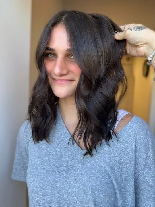 https://cdn.salonspotlight.com/photos/GzTCE21o1wxpBFqk7HE0/38b62e27-dbc4-4e1c-984e-2a5972c05cda_720x720
