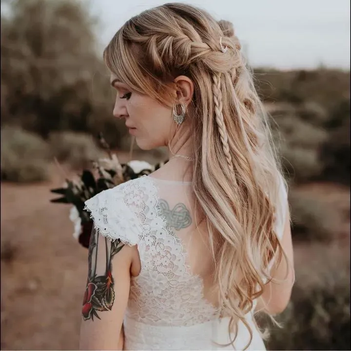 https://cdn.salonspotlight.com/photos/H0jbkXQuET0wIVrmM2pO/5bf46514-74ae-40c2-81f9-7390e0932c7f_720x720