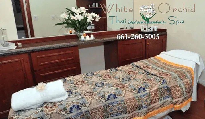https://cdn.salonspotlight.com/photos/H1caXouXFj9u1AHXeDSB/3f5ab0a9-e8a4-4a96-b78c-9ff33373e1ac_720x720