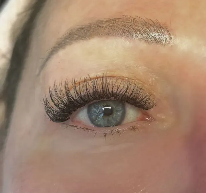 https://cdn.salonspotlight.com/photos/H1k3H5xgDqYI1zMh5tsT/2b18c238-3583-473f-a526-f77cf52067a0_720x720