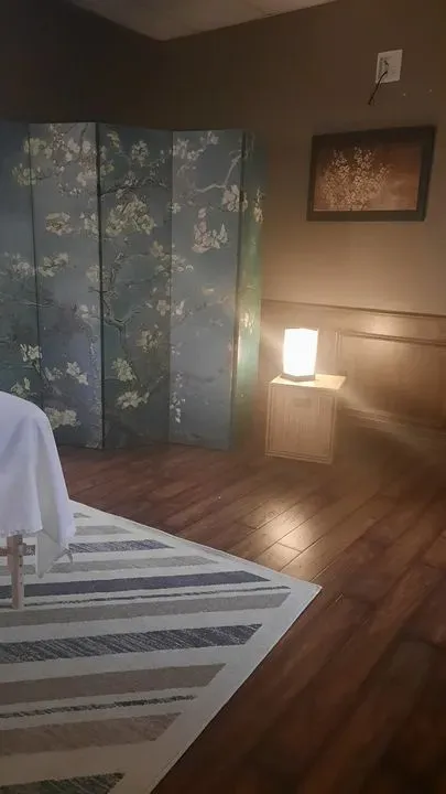 https://cdn.salonspotlight.com/photos/H3dQw9jRkwAkmDAjwiRk/3637fe1f-84cf-433f-86b2-43618362fe21_720x720