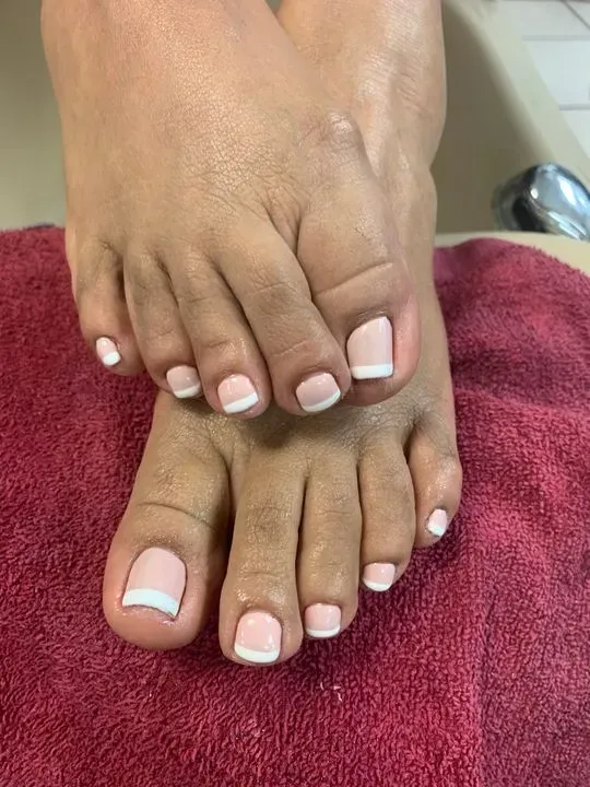 https://cdn.salonspotlight.com/photos/HGXZ2jEH2fRQeQQqBgh3/fa40307d-27b6-45eb-8f96-63121939333e_720x720