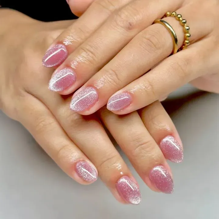 https://cdn.salonspotlight.com/photos/HHZwIVNUcqTdkvnPtTT2/dc1253d7-ab9d-4869-af62-4fe2df116fb6_720x720