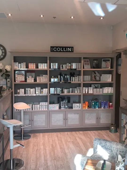 https://cdn.salonspotlight.com/photos/HPso8sX29qaC0NDgv1wg/ac8d68b0-11d7-4018-8e5a-6dcc5c6039a9_720x720