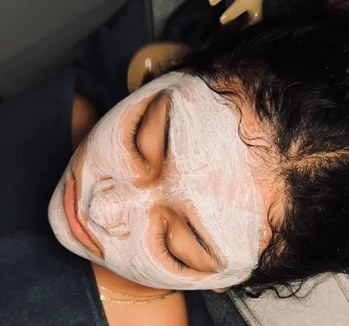 https://cdn.salonspotlight.com/photos/HRaJKwHRU1P65TNXV5xa/a7d6b7f3-592f-46ce-833b-bf5bceedc6f6_720x720