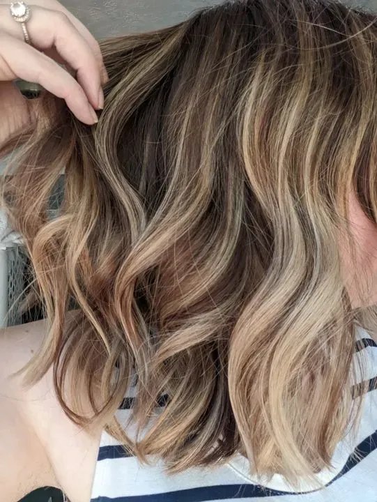 https://cdn.salonspotlight.com/photos/HSUhqRlcO867NTJ8GQlp/adafc26e-83e5-4781-9dae-fa5a2181fb55_720x720