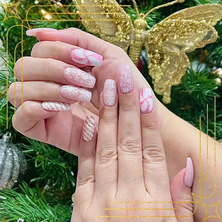 https://cdn.salonspotlight.com/photos/HWKn9y4BkvrHUOEWLqHj/42e25348-d332-4a9d-a1ab-7e028545f6c7_720x720