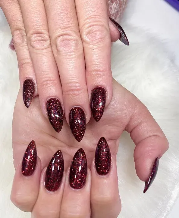 https://cdn.salonspotlight.com/photos/HWKn9y4BkvrHUOEWLqHj/fa73fe8b-a301-4d5e-87cc-788f448ad7ee_720x720