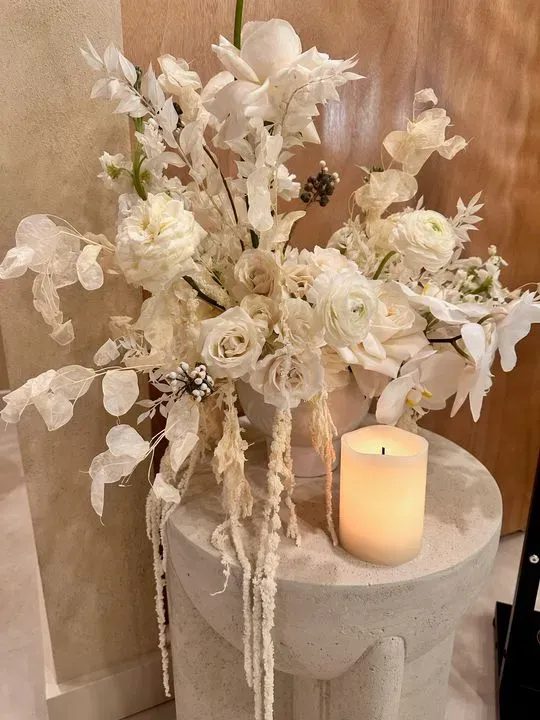 https://cdn.salonspotlight.com/photos/HbR1QMNYXlR3mgqvtmdv/17971f84-fc36-4ed0-8501-841e805453de_720x720