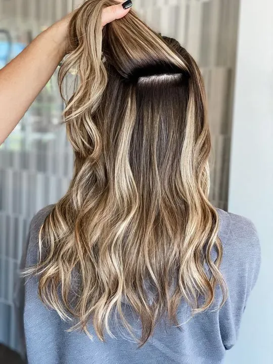 https://cdn.salonspotlight.com/photos/HfH7Kc7jdpefGYgk5OZ0/6f3433bf-b445-44b4-86c6-e6cc47df1dc1_720x720
